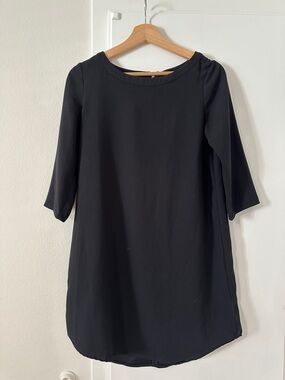BB Dakota Black Long-Sleeve Shift Dress
